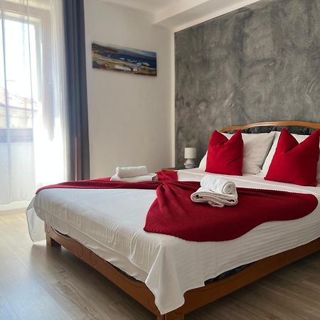Rooms Valentino Porec Bagian luar foto