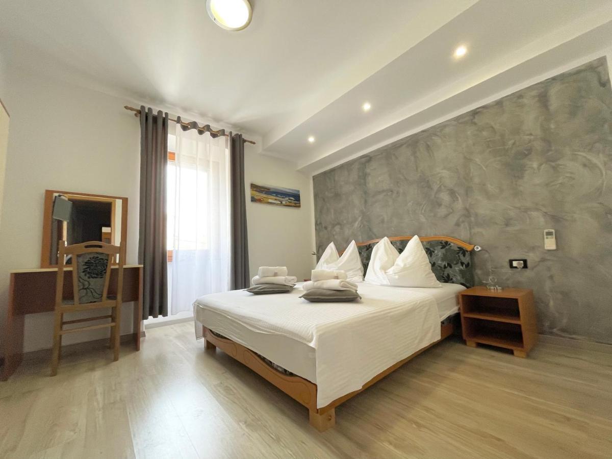 Rooms Valentino Porec Bagian luar foto